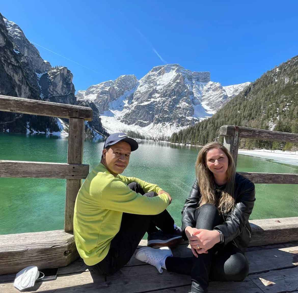 Casal no Lago de Braies